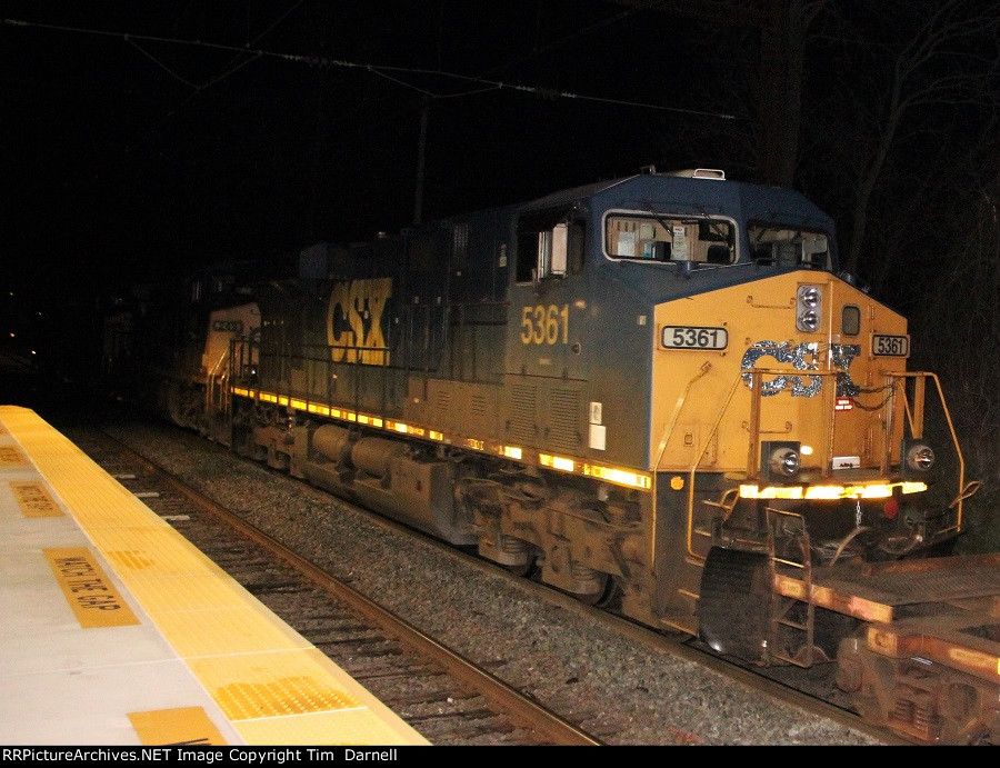 CSX 5361 3rd on Q190